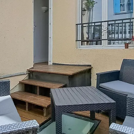 Lovely In With Wifi Holiday home