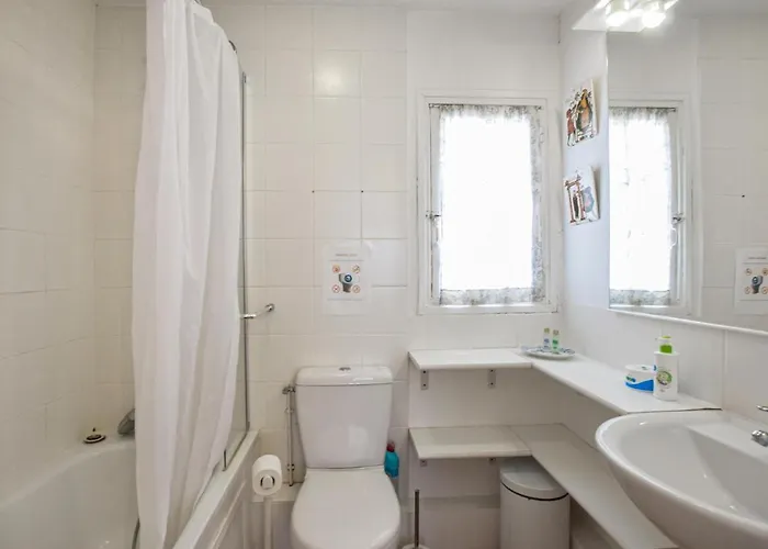 Casa de Férias Lovely In With Wifi